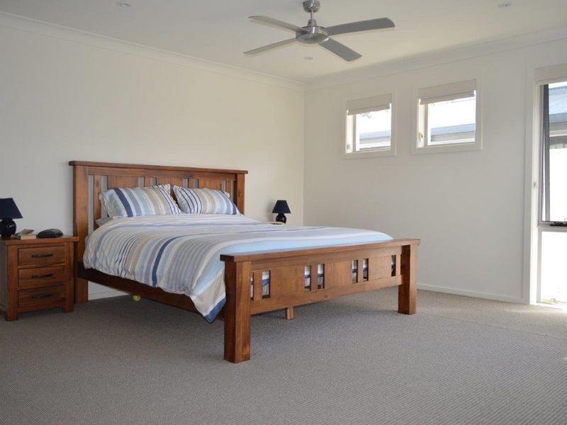 60 Admiralty Drive, Safety Beach NSW 2456