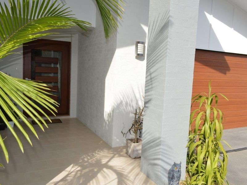 60 Admiralty Drive, Safety Beach NSW 2456