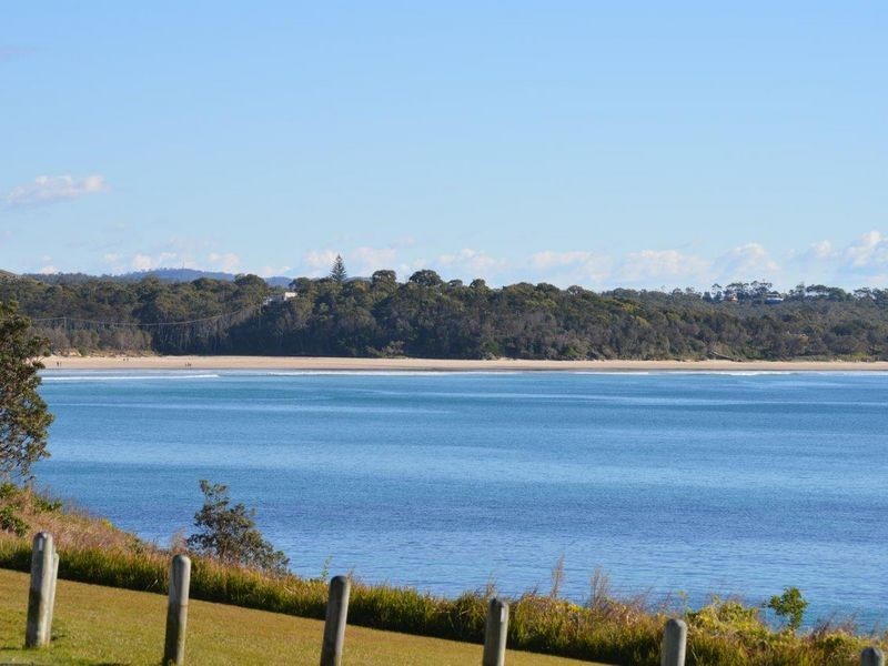 28 Pollack Esplanade, Woolgoolga NSW 2456