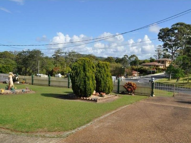19 Newmans Road, Woolgoolga NSW 2456