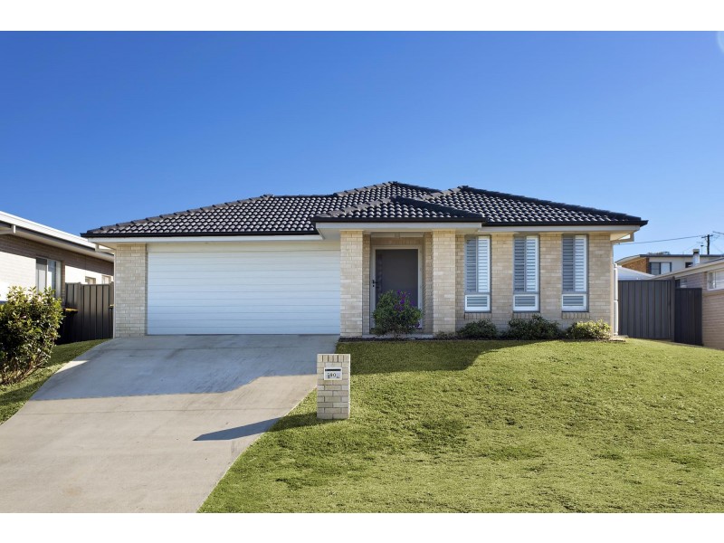 90 Matthews Parade, Corindi Beach NSW 2456