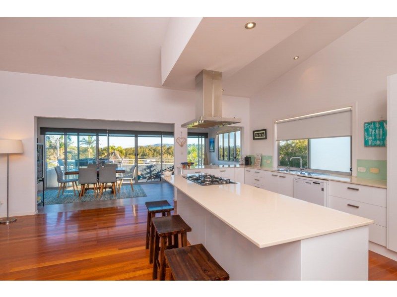 39 Bluff Road, Emerald Beach NSW 2456