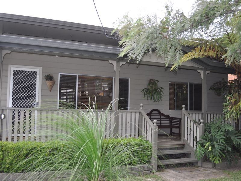 9 Lights Street, Emerald Beach NSW 2456