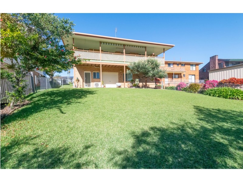 9 Sunset Avenue, Woolgoolga NSW 2456