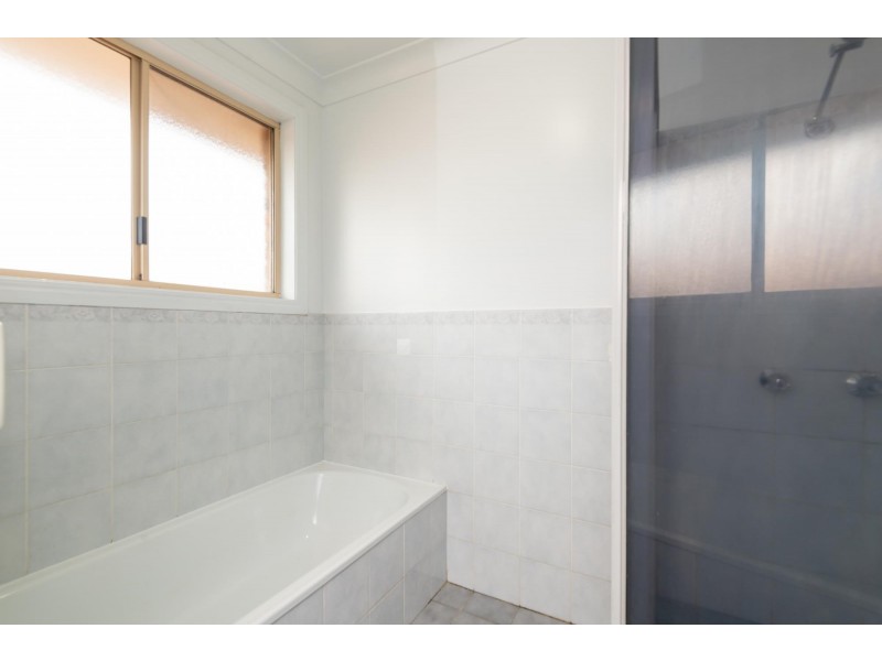 5 McPhee Close, Woolgoolga NSW 2456