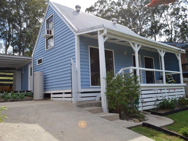 33 Diamond Head Drive, Sandy Beach NSW 2456