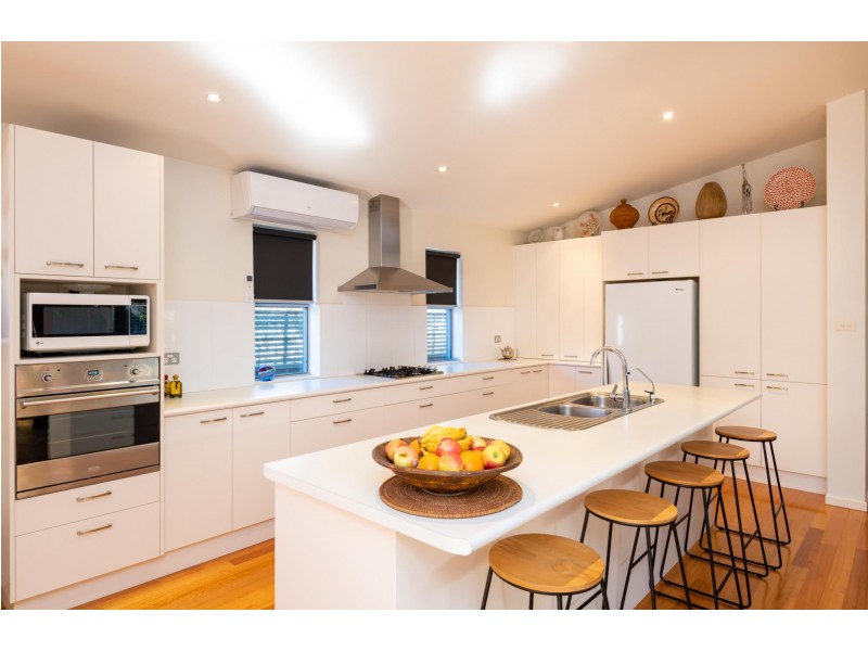 36 Lights Street, Emerald Beach NSW 2456