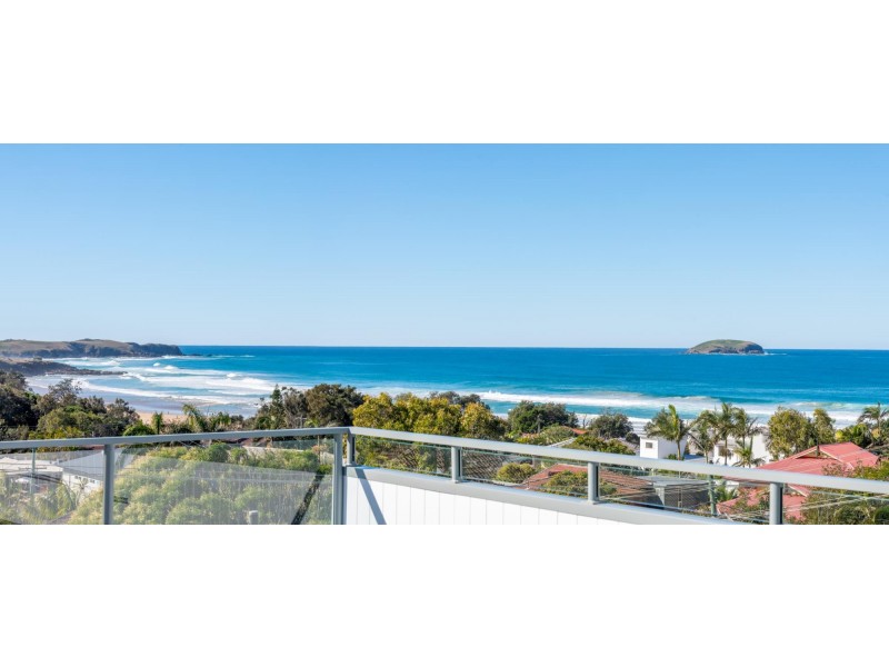 26 Ocean View Crescent, Emerald Beach NSW 2456