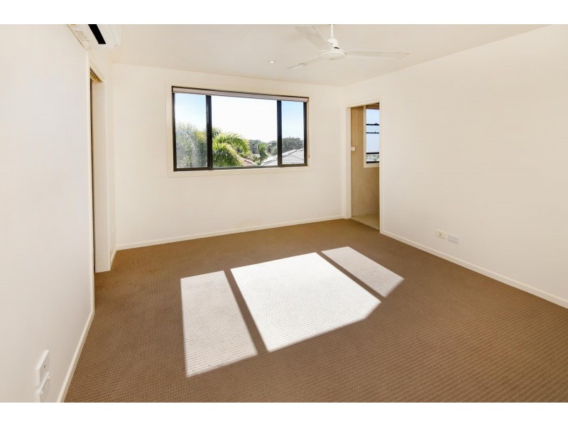 3 Yachtsman Drive, Safety Beach NSW 2456