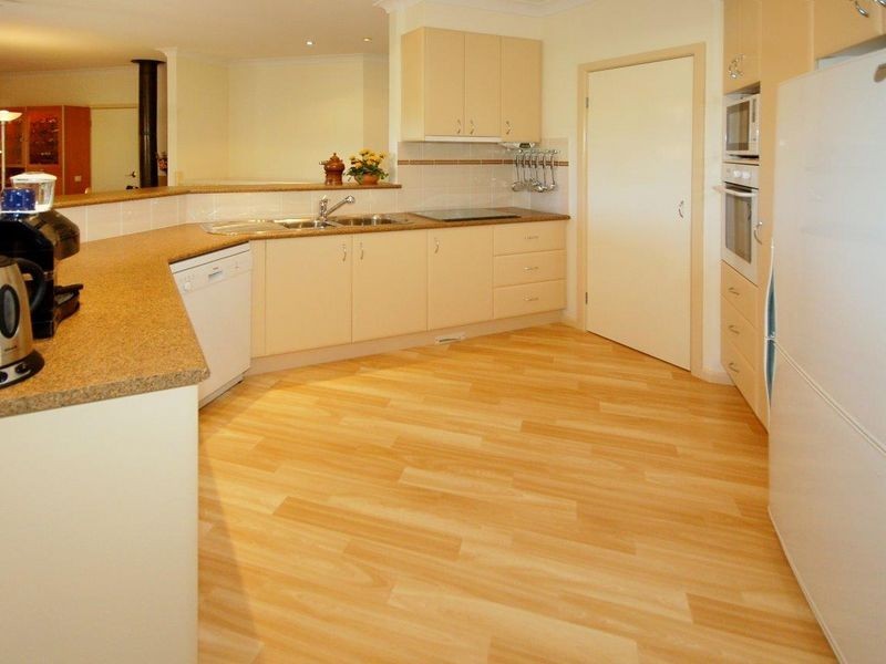 17 Gresham Drive, Woolgoolga NSW 2456