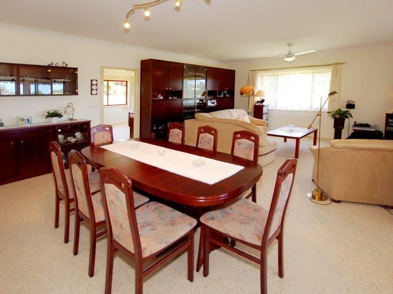 17 Gresham Drive, Woolgoolga NSW 2456