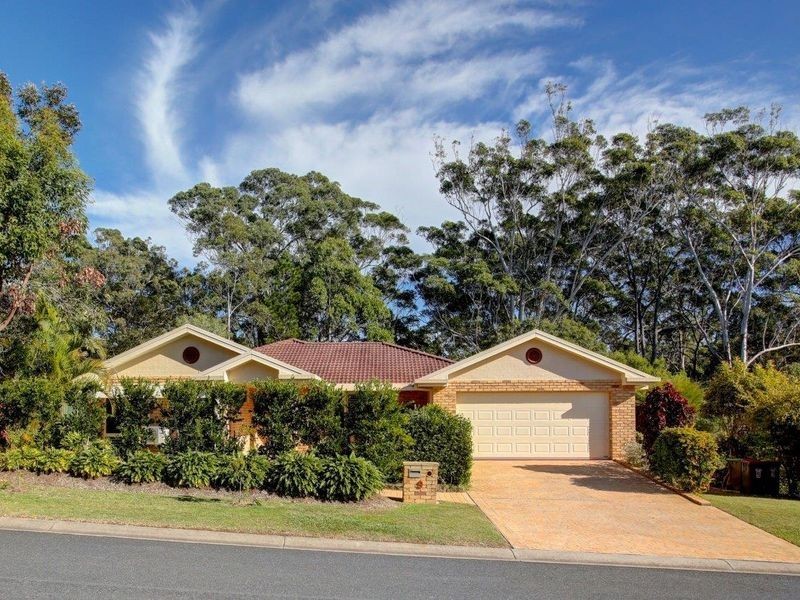 9 Ocean Links Close, Safety Beach NSW 2456