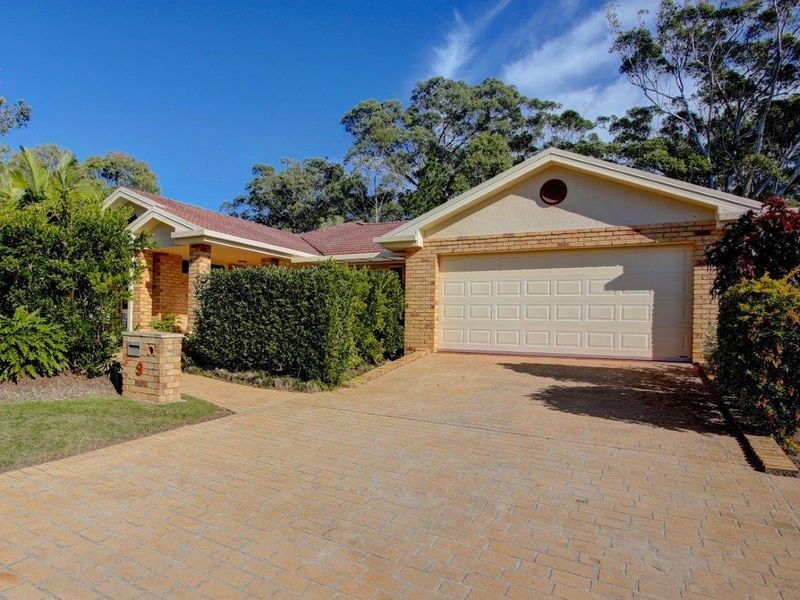 9 Ocean Links Close, Safety Beach NSW 2456