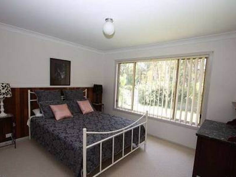 4 A Oceanview Crescent, Emerald Beach NSW 2456