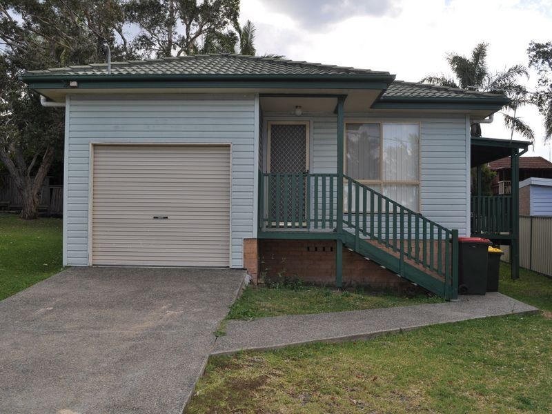 4 A Oceanview Crescent, Emerald Beach NSW 2456