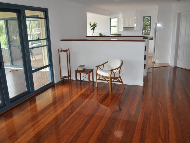 5 Dammerel Crescent, Emerald Beach NSW 2456