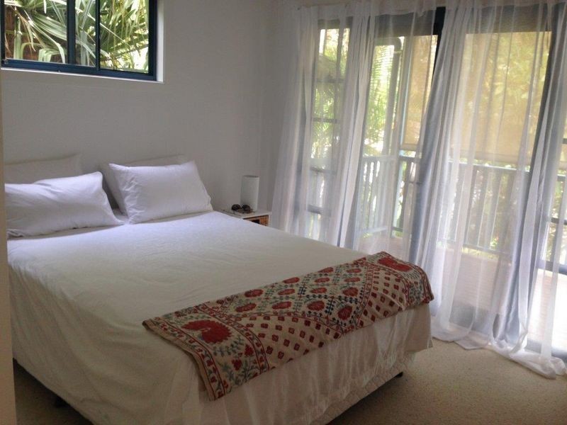 5 Dammerel Crescent, Emerald Beach NSW 2456