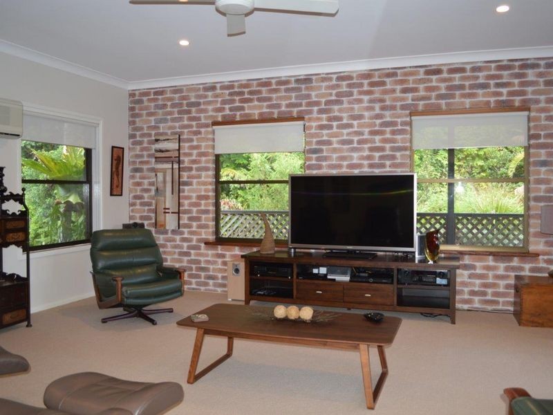 20 Gresham Drive, Woolgoolga NSW 2456