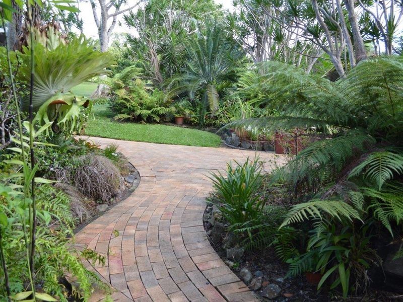 20 Gresham Drive, Woolgoolga NSW 2456