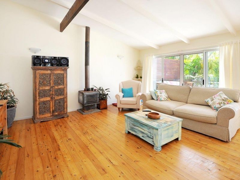 60 Ocean View Road, Arrawarra Headland NSW 2456