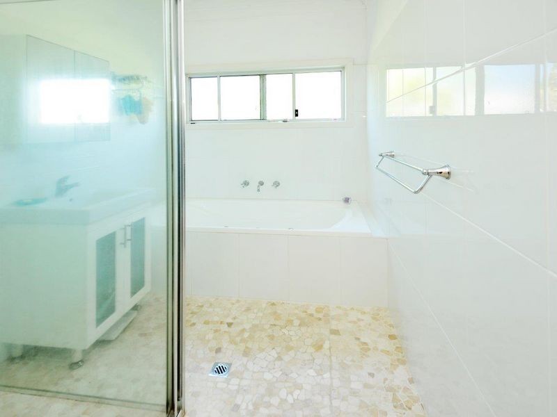 60 Ocean View Road, Arrawarra Headland NSW 2456