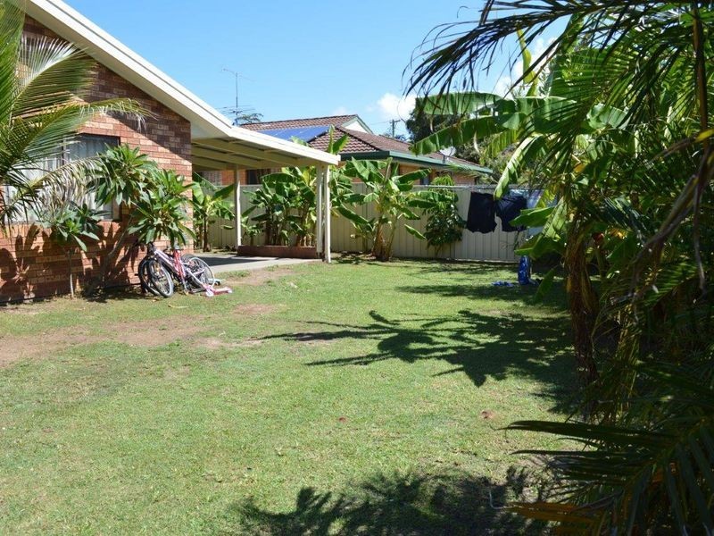 13 Hubbard Street, Woolgoolga NSW 2456