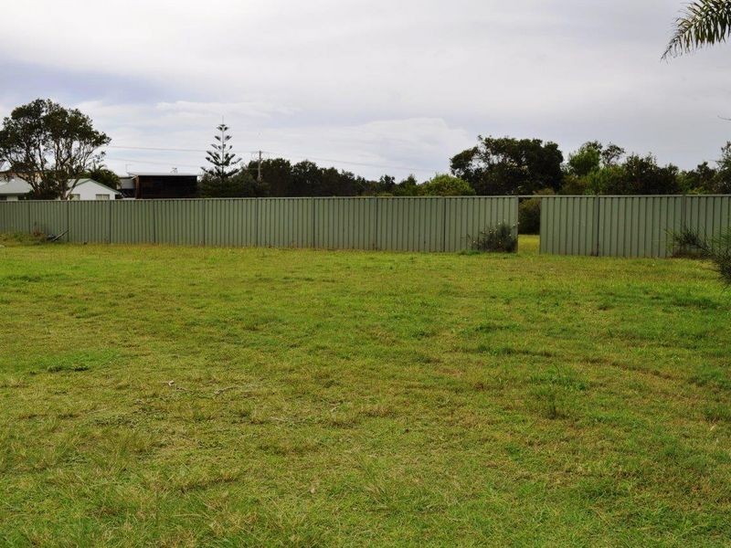 42A Schafer Street, Red Rock NSW 2456