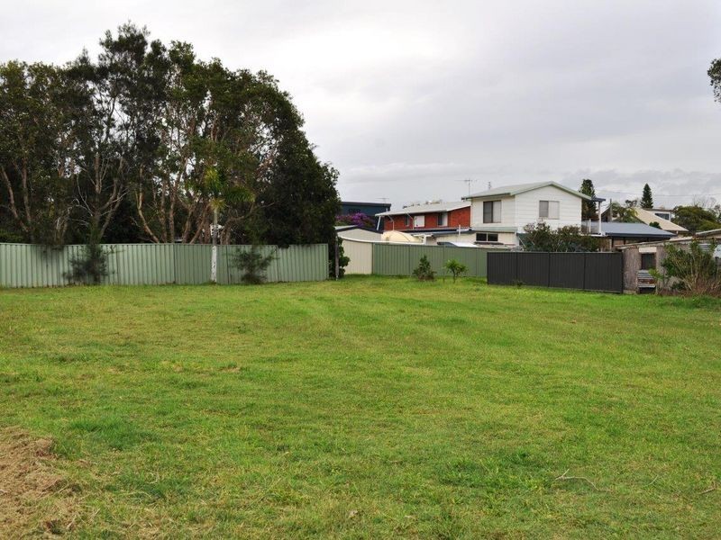 42A Schafer Street, Red Rock NSW 2456