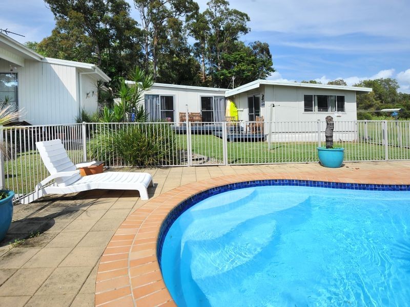 37 Arrawarra Road, Arrawarra Headland NSW 2456