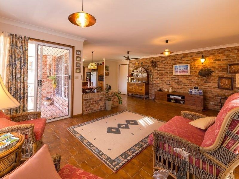 18 St Andrews Drive, Woolgoolga NSW 2456