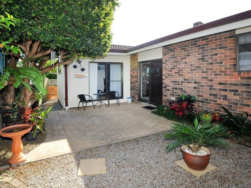 5 Spruce Place, Sandy Beach NSW 2456