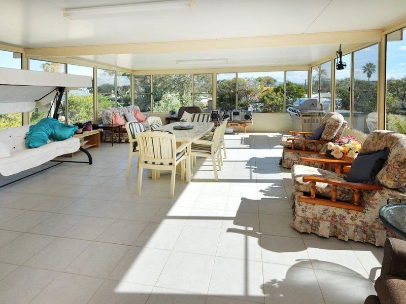 10 Fuller Street, Arrawarra Headland NSW 2456