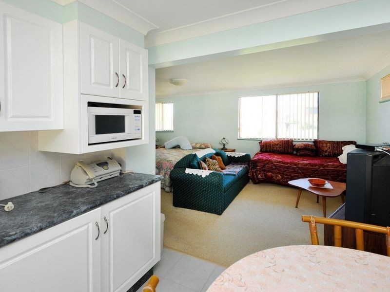 10 Fuller Street, Arrawarra Headland NSW 2456