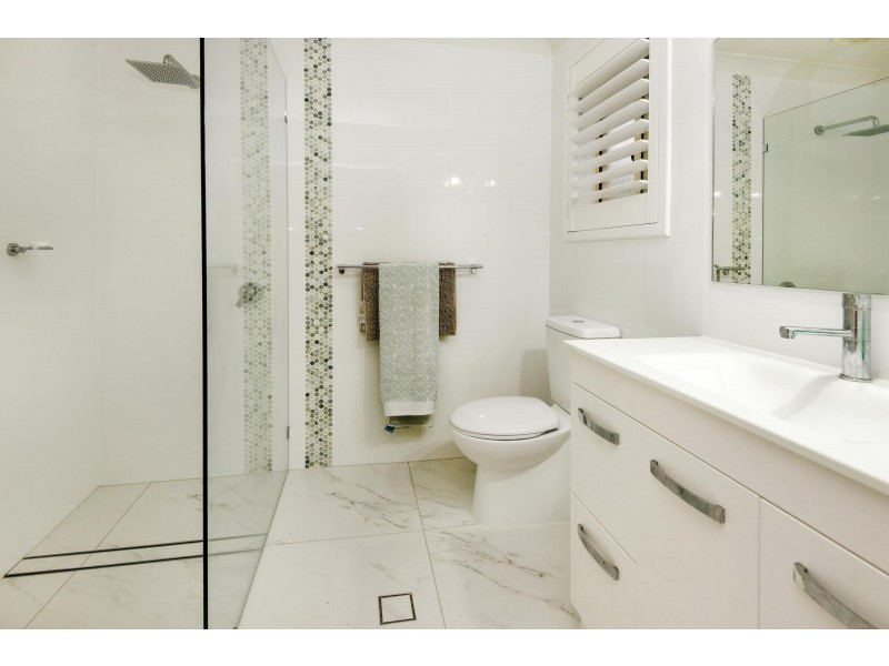 10 Ocean Links Close, Safety Beach NSW 2456