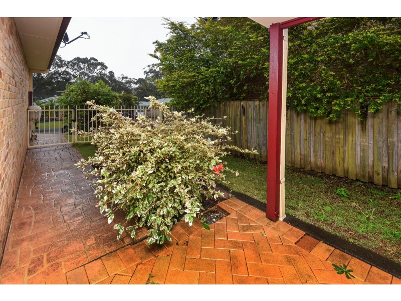 10 Ocean Links Close, Safety Beach NSW 2456