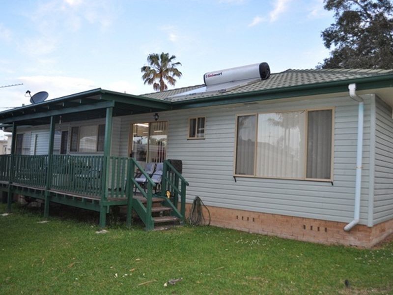 4A Ocean View Crescent, Emerald Beach NSW 2456