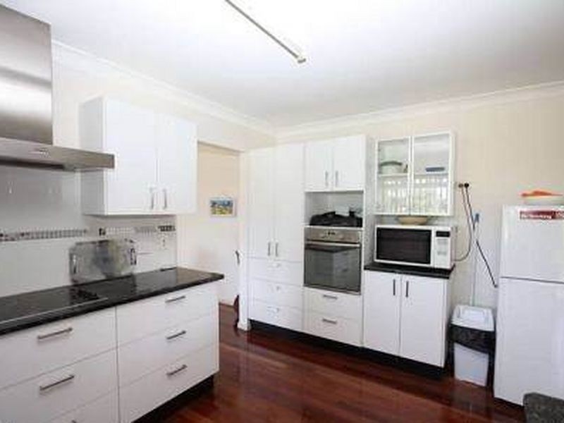 4A Ocean View Crescent, Emerald Beach NSW 2456