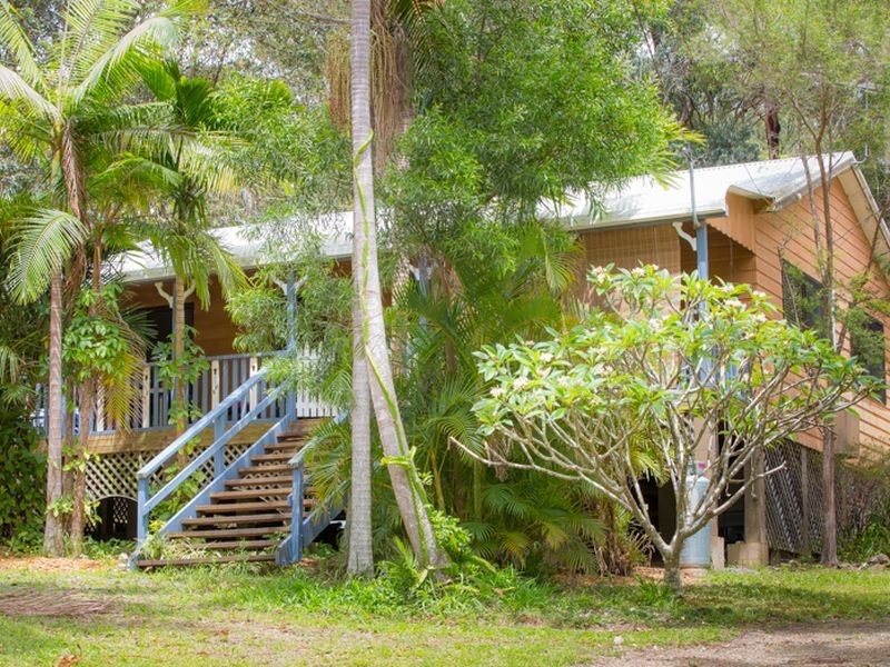 25 Poynten Drive, Emerald Beach NSW 2456