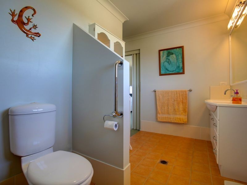 72 Bluff Road, Emerald Beach NSW 2456