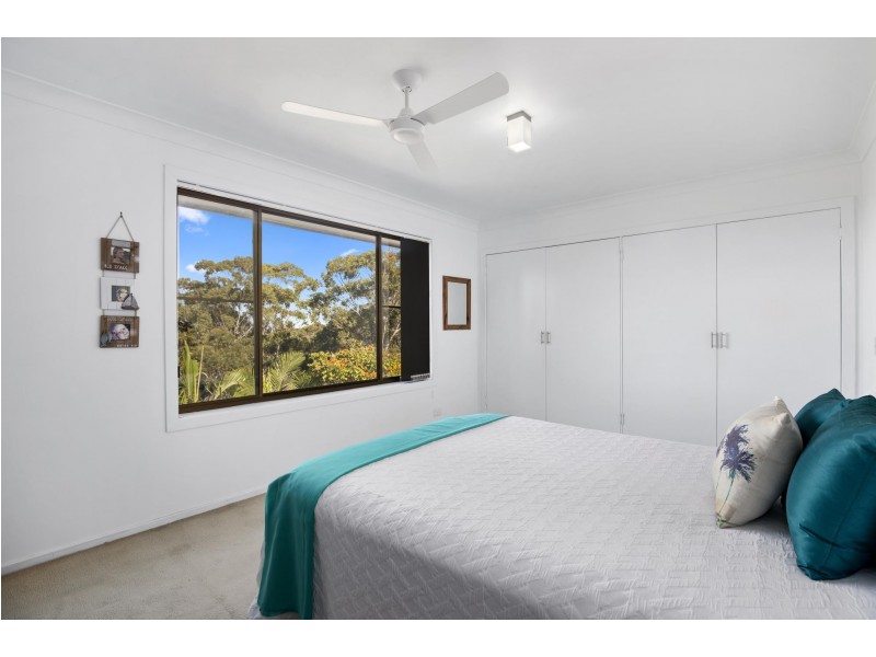 17 Emerald Heights Drive, Emerald Beach NSW 2456