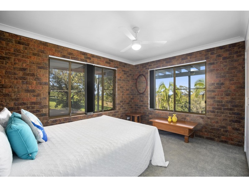 17 Emerald Heights Drive, Emerald Beach NSW 2456