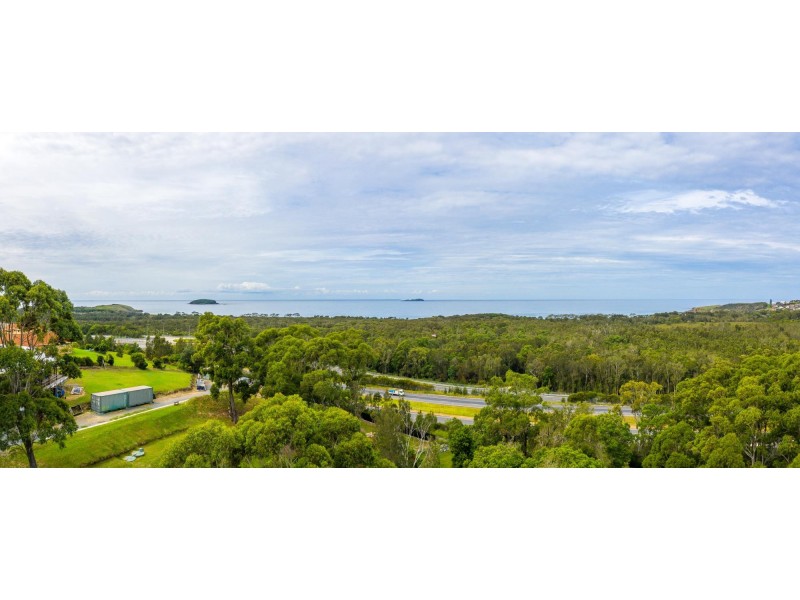 17 Emerald Heights Drive, Emerald Beach NSW 2456