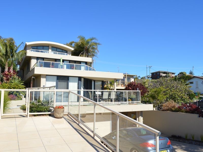 2/47 Ocean Street, Woolgoolga NSW 2456