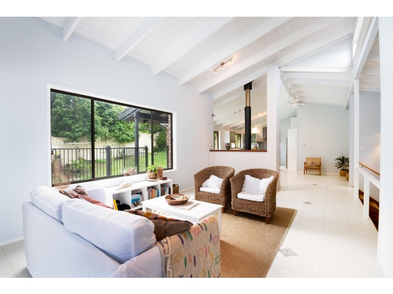 31 Campbell Street, Safety Beach NSW 2456