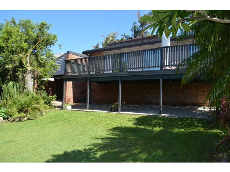 31 Campbell Street, Safety Beach NSW 2456