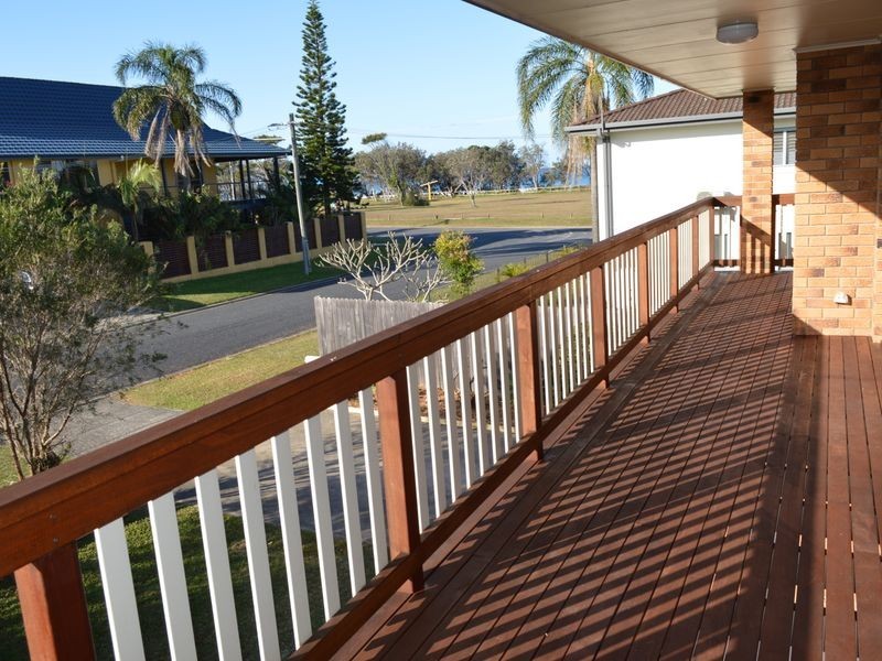 3 Bluegum Avenue, Sandy Beach NSW 2456