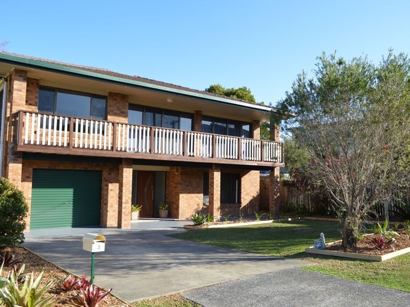 3 Bluegum Avenue, Sandy Beach NSW 2456