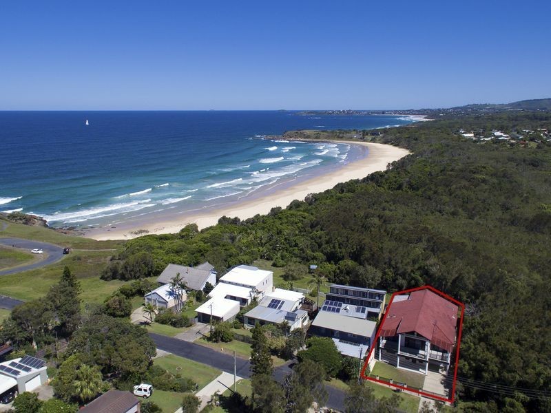42 Headland Road, Arrawarra Headland NSW 2456