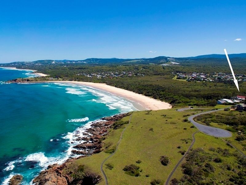 42 Headland Road, Arrawarra Headland NSW 2456