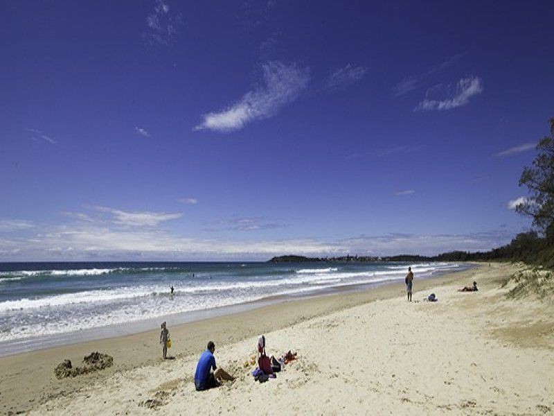 6 Kingfisher Crescent, Arrawarra NSW 2456